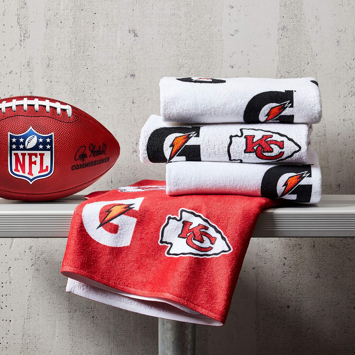 Gatorade Kansas City Chiefs Towel Red, Black, White